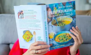 Książka "Praktykulinarni: Dziś na obiad, jutro do lunchboxa. Wege" pokazuje, co można jeść na diecie wegetariańskiej. Dania z soczewicy, makaronu, warzyw.